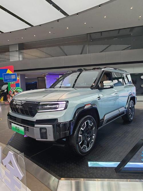 深圳光明区润玛乐企业管理咨询比亚迪方程豹硬派越野的爆款，英菲尼迪35周年与你共成长